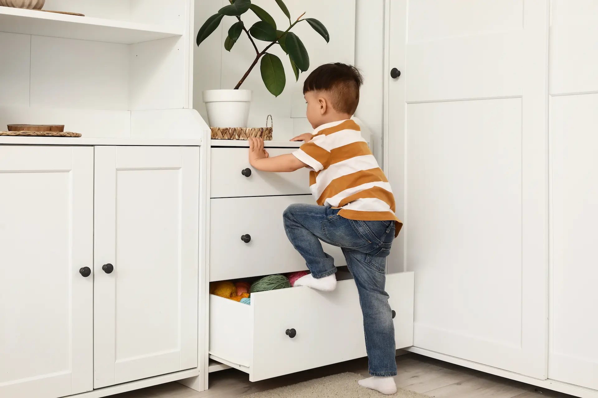 Filhos sozinhos em casa depois das aulas: como ter tranquilidade
